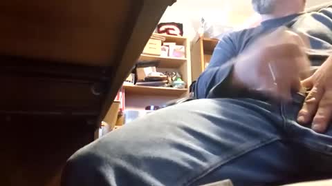 bartender3127 online show from December 18, 2024, 7:52 pm