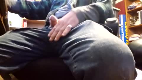 bartender3127 online show from December 26, 2024, 7:49 pm