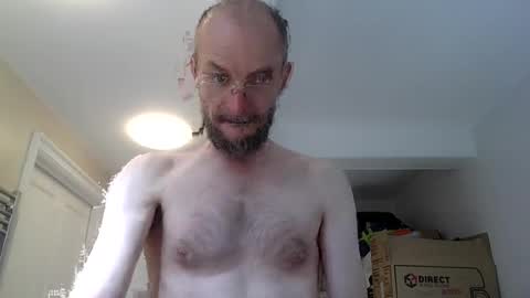 Snapshot of basiccamguy chatting on July 17, 2026, 8:32 am basiccamguy online show from July 17, 2026, 8:32 am