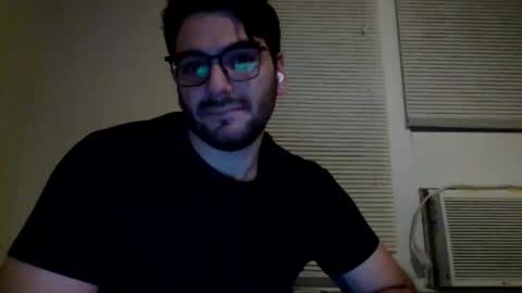 yooitsbasil online show from September 28, 2025, 3:45 am