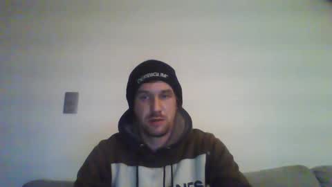 basteleus1 online show from February 18, 2025, 12:59 am