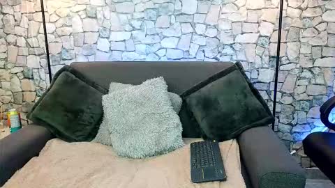 Bastian online show from November 21, 2025, 4:55 am