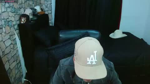 Snapshot of bastiaan_28 chatting on June 14, 2026, 2:24 am Bastian online show from June 14, 2026, 2:24 am