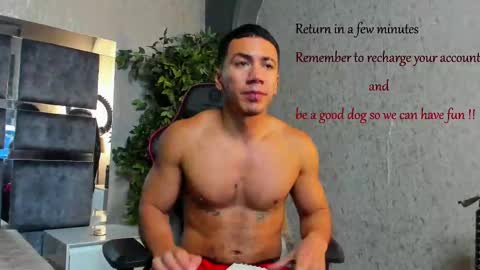 Snapshot of bastian_franco01 chatting on November 10, 2025, 12:48 pm Bastian Independent Model online show from November 10, 2025, 12:48 pm