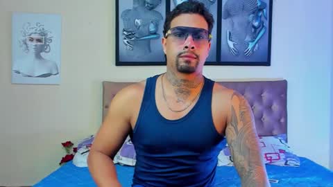 bastian_jones1 online show from December 9, 2024, 12:23 am