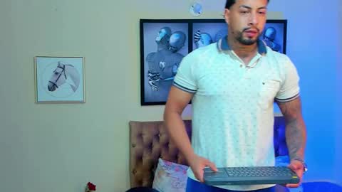 bastian_jones1 online show from January 4, 2025, 4:01 am