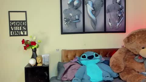 bastian_jones1 online show from February 20, 2025, 6:50 am