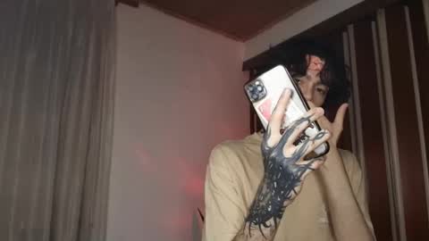 Bastiel online show from April 17, 2026, 2:03 am