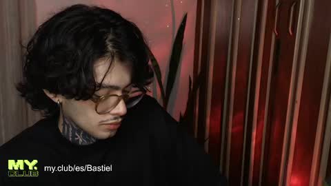 Bastiel online show from April 18, 2026, 11:38 pm