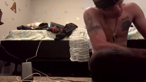 battlewolfxx online show from May 18, 2026, 4:51 am
