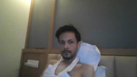 Snapshot of baybeeboi4u2 chatting on June 17, 2026, 7:26 pm Neel online show from June 17, 2026, 7:26 pm
