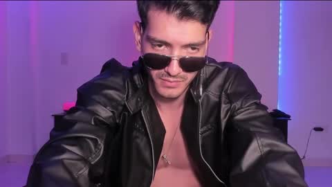 Valentino online show from February 6, 2025, 12:54 am