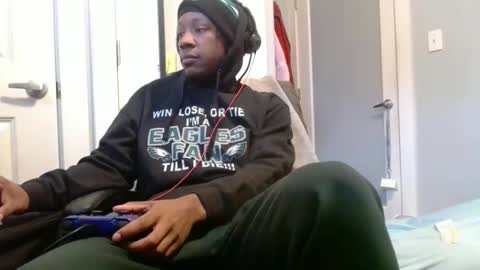 Snapshot of bbc_elrey chatting on February 9, 2025, 7:19 pm Racks online show from February 9, 2025, 7:19 pm