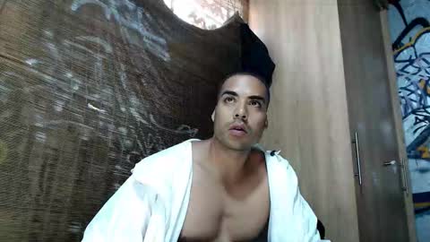 Justin online show from November 23, 2025, 7:13 pm