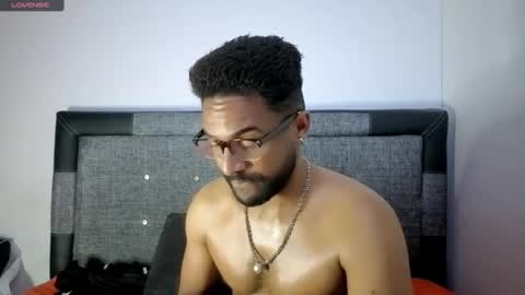 Snapshot of bbcblackhot33 chatting on October 9, 2025, 4:21 am john online show from October 9, 2025, 4:21 am