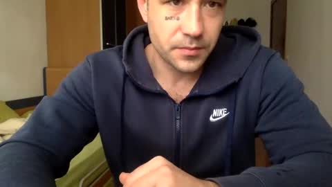 Snapshot of bbnamelezz chatting on March 9, 2026, 7:01 am BB Namelezz online show from March 9, 2026, 7:01 am