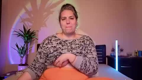 Snapshot of bbw_goddes chatting on February 20, 2026, 10:43 pm Love online show from February 20, 2026, 10:43 pm