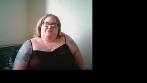 Snapshot of bbw_uk100 chatting on March 28, 2026, 5:56 pm Twisted Desire Submission online show from March 28, 2026, 5:56 pm