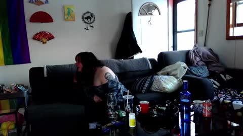 pixie online show from December 4, 2025, 9:23 pm