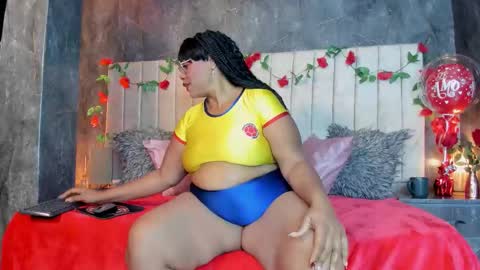 Snapshot of bbwlatina01 chatting on February 5, 2026, 12:10 pm Bbwlatina01 online show from February 5, 2026, 12:10 pm