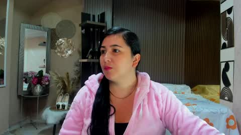 bbwluxurymuse online show from May 6, 2026, 11:26 am