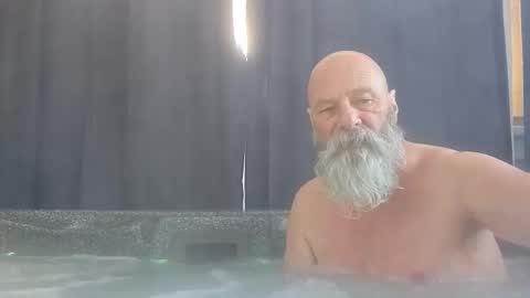 bbwlvr16 online show from December 2, 2025, 9:10 pm