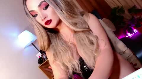 bby_lexielore69 online show from November 26, 2025, 12:00 am
