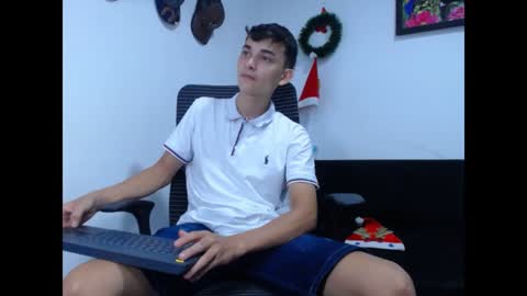 bby liamm online show from January 1, 2025, 1:37 am