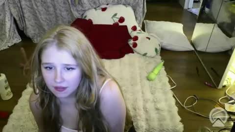 bbyalice18 online show from May 20, 2026, 4:40 am
