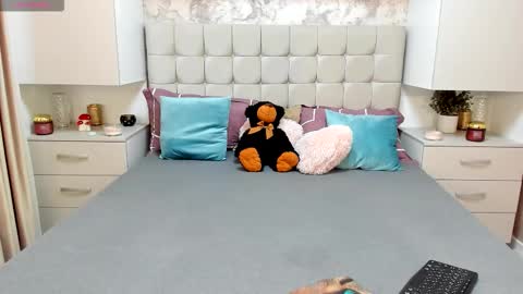 Snapshot of bbylarra chatting on October 12, 2025, 9:41 am larra online show from October 12, 2025, 9:41 am