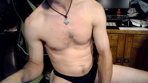 bchillin28 online show from November 27, 2025, 2:46 am