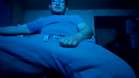 Snapshot of bclub33 chatting on December 1, 2025, 2:05 am bclub33 online show from December 1, 2025, 2:05 am