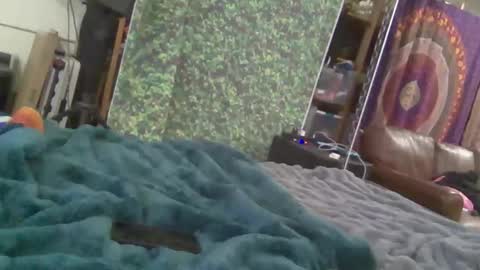 bdeunltd online show from November 18, 2025, 7:46 am