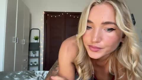 Chloe online show from March 17, 2026, 6:50 am