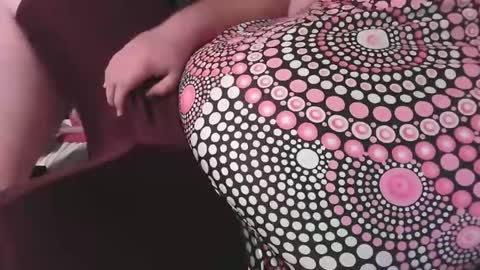 bear_man_oi online show from December 27, 2024, 3:37 pm