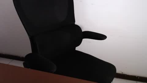 Snapshot of beard_top_guy chatting on February 1, 2025, 7:23 pm Beard Guy online show from February 1, 2025, 7:23 pm