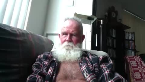 beardbushy online show from November 27, 2025, 5:26 pm