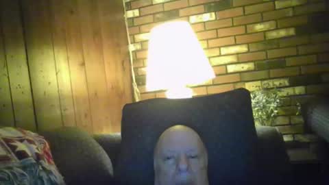 Snapshot of bearmantitsx chatting on November 22, 2025, 11:15 pm Please suck my nipples and cam with me now to a hot orgasm together on cam online show from November 22, 2025, 11:15 pm