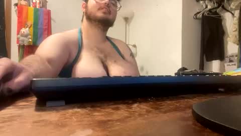 Snapshot of bearmoon820430 chatting on November 17, 2025, 3:34 am bearmoon820430 online show from November 17, 2025, 3:34 am