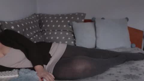 beatrice26 online show from December 6, 2024, 11:11 am