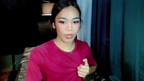 beatrice_luna online show from June 5, 2026, 7:08 pm