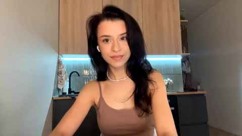 Snapshot of beatriceesmond chatting on November 9, 2025, 6:12 am Katie online show from November 9, 2025, 6:12 am