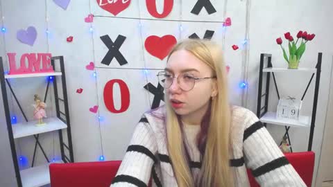 BeatriceFlyy online show from February 19, 2025, 6:11 am