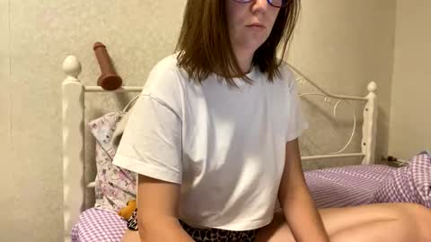 BeatriceTender online show from November 10, 2025, 6:18 pm