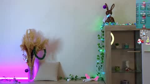 Kate online show from December 20, 2024, 5:04 am