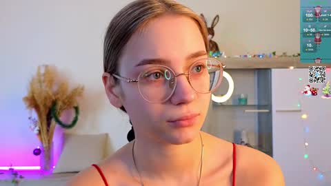 Kate online show from December 20, 2024, 11:10 am