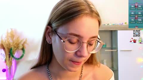 Kate online show from December 22, 2024, 8:16 am