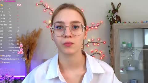 Kate online show from February 22, 2025, 9:01 am