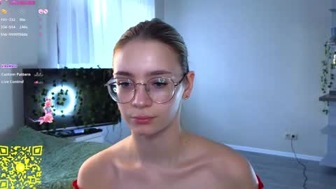 Kate online show from February 23, 2025, 5:12 am