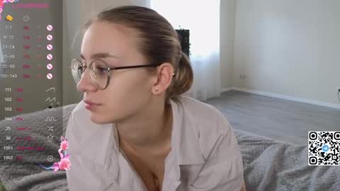 Kate online show from March 6, 2025, 5:14 am